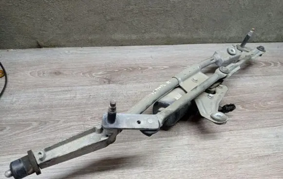 Volvo V70 Front wiper linkage and motor 380404051 8648345 404775