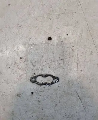 Audi A6 S6 C6 4F Fuel Injector clamp holder 