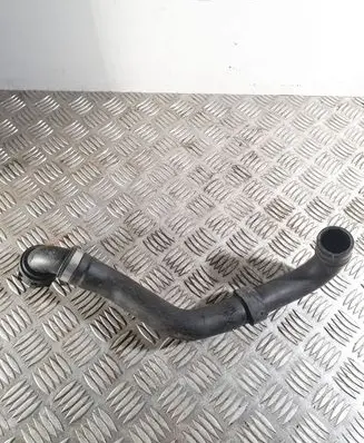 Volvo XC90 Engine coolant pipe/hose 31474845