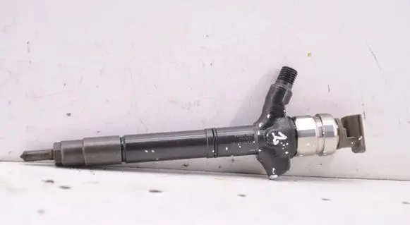 Toyota Avensis T250 Fuel injector 236700R180 51000003