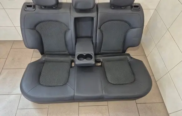 Seat set