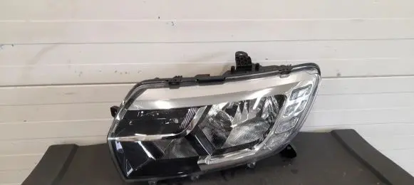 Dacia Sandero Headlight/headlamp