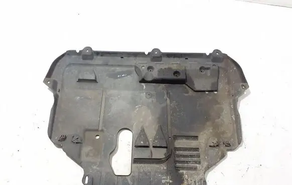 Volvo C70 Engine splash shield/under tray 30793870