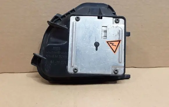 Volkswagen PASSAT B6 Headlight ballast module Xenon 7L6941329A