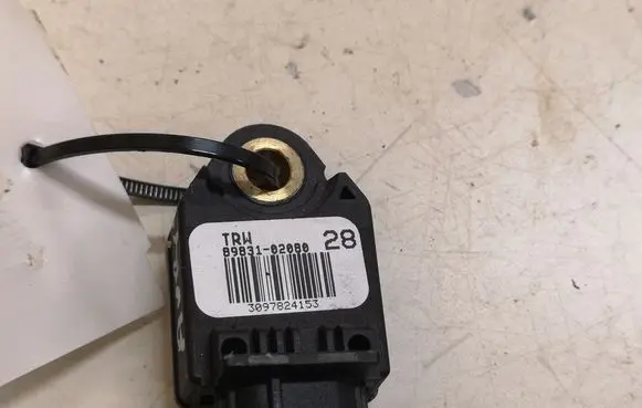 Toyota Auris 150 Airbag deployment crash/impact sensor 8983102080