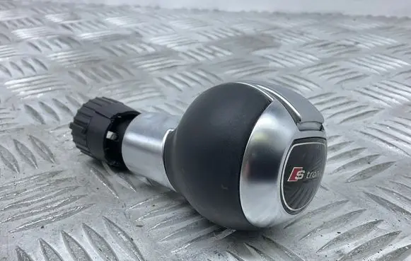 Audi Q3 8U Gear lever shifter trim leather/knob 