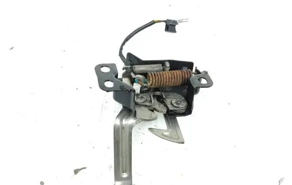 Engine bonnet (hood) release handle