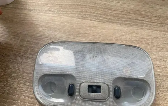 Mazda 323 F Rear seat light