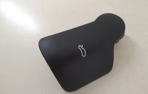 Porsche Macan (95B) Engine bonnet (hood) release handle 8T2823533