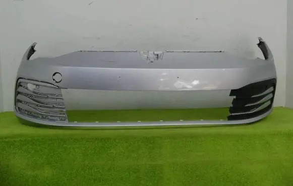 Volkswagen Golf VIII Front bumper 5H0807221H