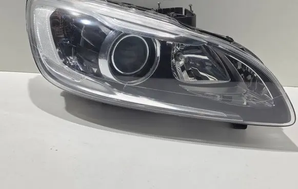 Volvo V60 Headlight/headlamp 31420262