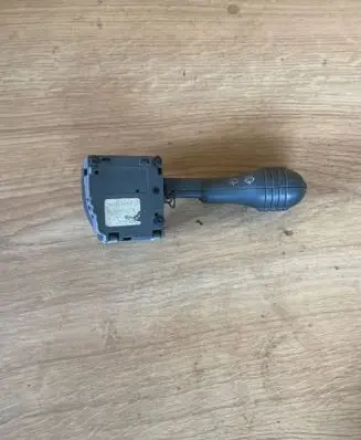 Renault Twingo I Wiper control stalk 322328002 Z919