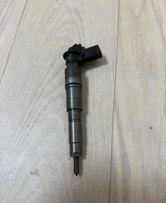 Fuel injector