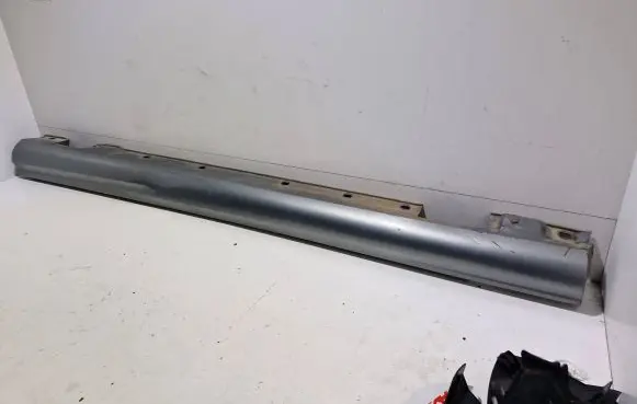Mercedes-Benz C AMG W204 Sill A2046981354