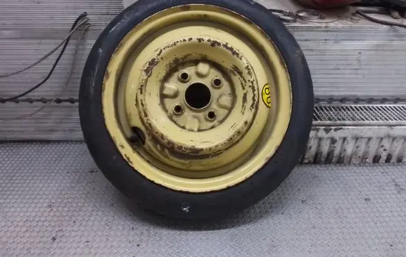 Toyota Yaris Verso R14 spare wheel 