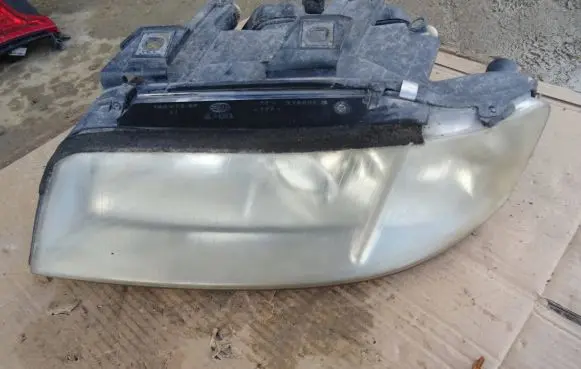Audi A6 S6 C5 4B Headlight/headlamp 148473-00