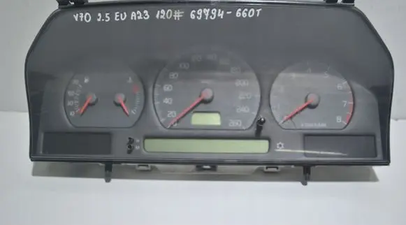 Volvo S70 V70 V70 XC Speedometer (instrument cluster) 69794660T