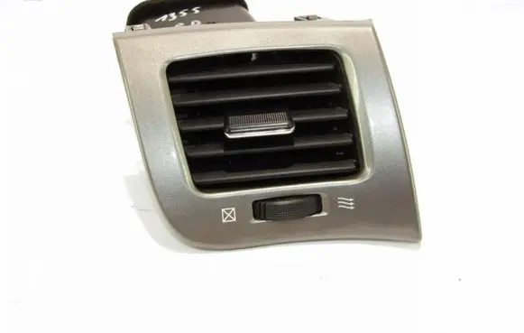 Toyota Avensis Verso Dash center air vent grill 5566044080