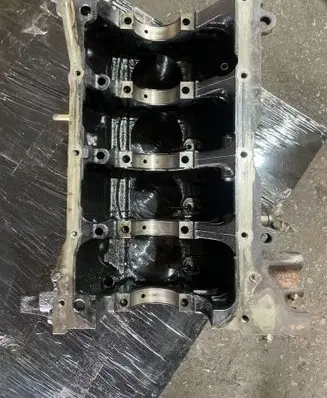 Nissan Primera Engine block 