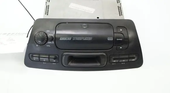 Fiat Bravo - Brava Radio/GPS head unit trim 