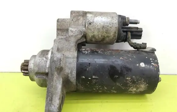 Skoda Fabia Mk2 (5J) Starter motor