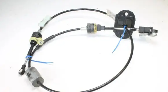 Ford Kuga II Gear shift cable linkage