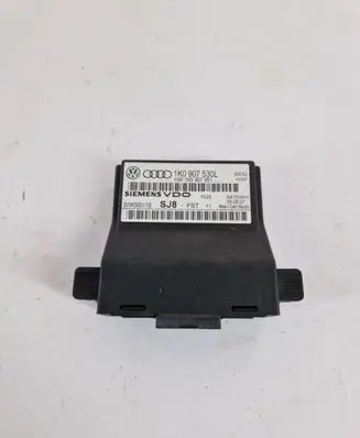 Volkswagen Golf V Door control unit/module 1K0907530L