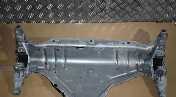 Porsche Panamera (971) Engine splash shield/under tray