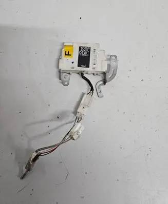 Toyota Prius (NHW20) Door central lock control unit/module 9099247010 626424000