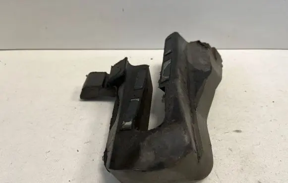 Skoda Superb B8 (3V) Other engine bay part 3v0823713b