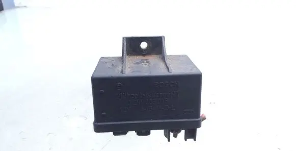 Alfa Romeo 147 Glow plug pre-heat relay 0281003018