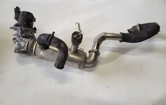 Ford Focus EGR valve cooler 3M5Q9F464BC