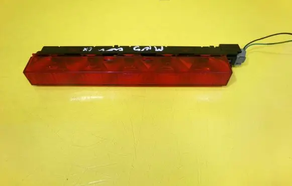 Ford Mondeo Mk III Third/center stoplight 1S7113A613AE
