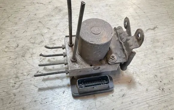 Mercedes-Benz Sprinter W906 ABS Pump A9069001601 269517 ZGS001