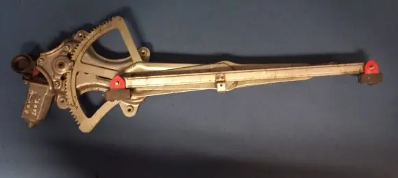 Toyota RAV 4 (XA20) Front door window regulator with motor 8571042070