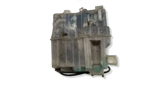 Toyota Prius (XW30) Windshield washer fluid reservoir/tank C60851317