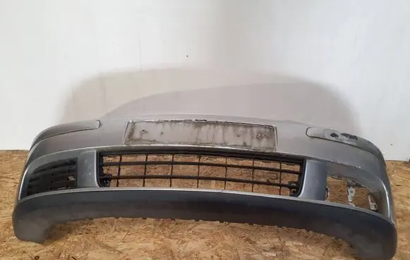 Volkswagen Golf V Front bumper