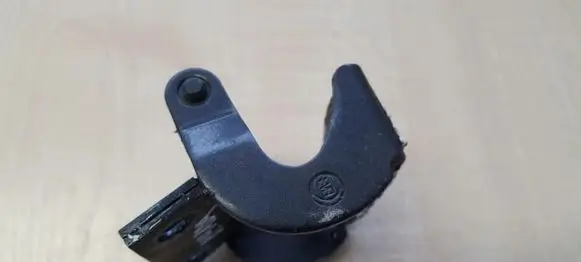 Peugeot 807 Tailgate/trunk/boot hinge