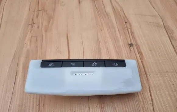 Nissan Qashqai J12 Headlining lighting console trim 