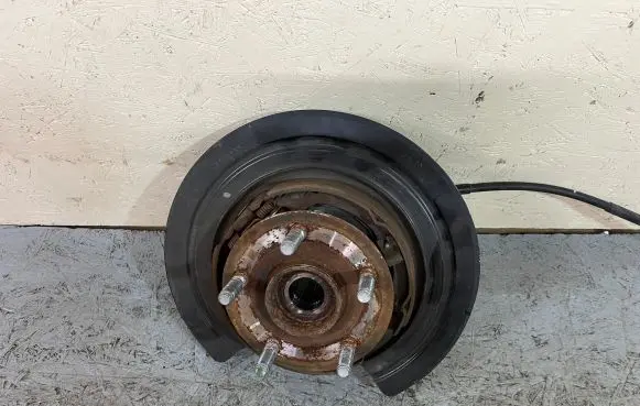 Jeep Grand Cherokee Rear wheel hub 04877112AC