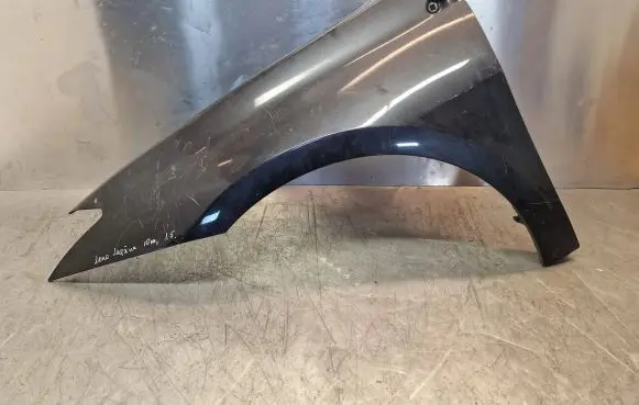 Renault Laguna III Fender