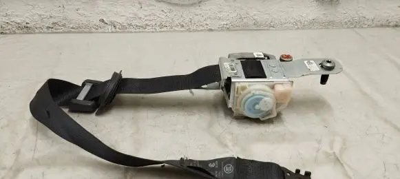 Tesla Model S Front seatbelt 107928203b