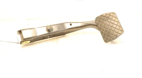Volkswagen PASSAT CC Clutch pedal 