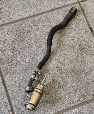 BMW 5 G30 G31 G38 AdBlue injector 11788580209 8580209