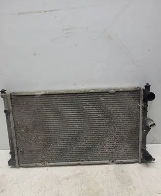 Volkswagen Polo II 86C 2F Coolant radiator