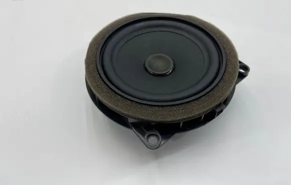 BMW 4 F32 F33 Front door speaker 9288769 18820010