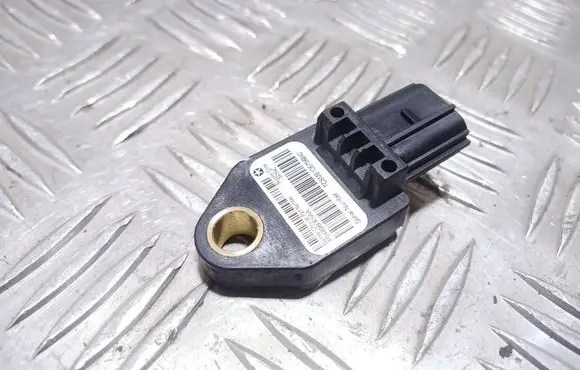 Jeep Patriot Airbag deployment crash/impact sensor P04896065AA TC5ME105756840