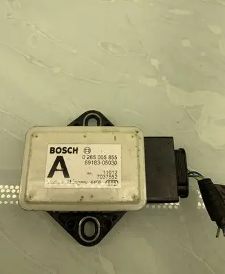 Toyota Avensis T270 ESP acceleration yaw rate sensor 0265005855