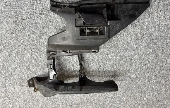 BMW 7 F01 F02 F03 F04 Front bumper mounting bracket 51117295280 7295280