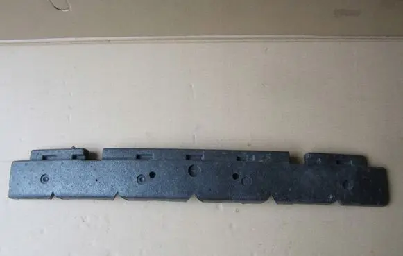Front bumper foam support bar